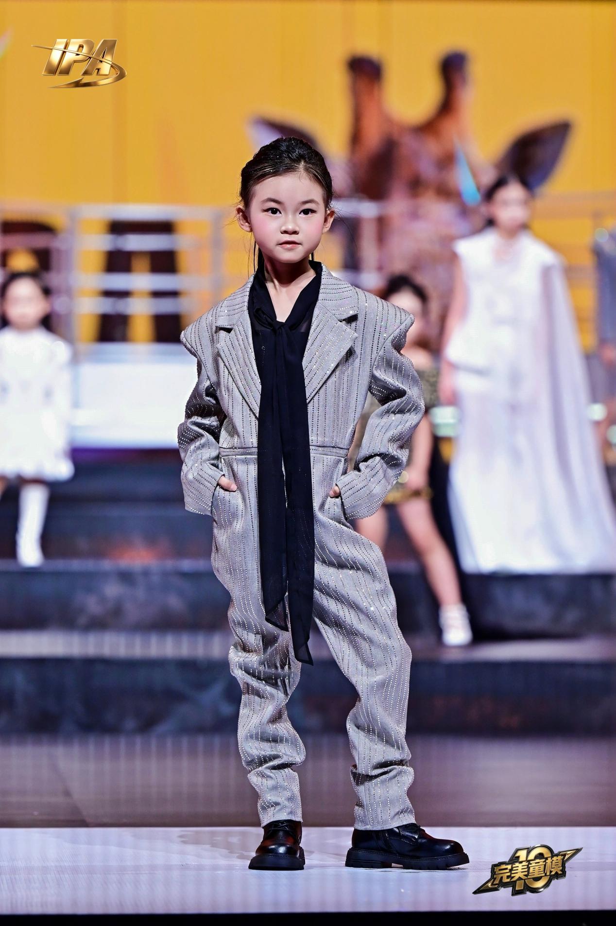 DDE_3766